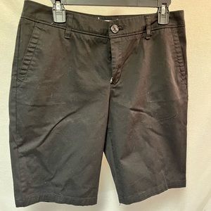 EUC Liz Claiborne size 10 black Bermuda shorts
